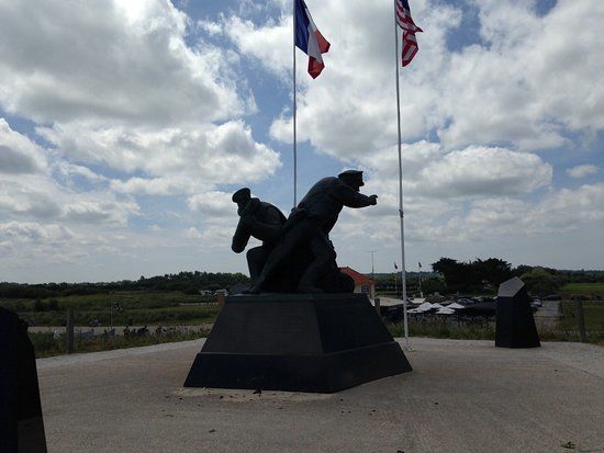 Monument US Navy
