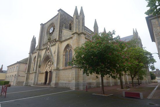 l'église de Saint-Vaast