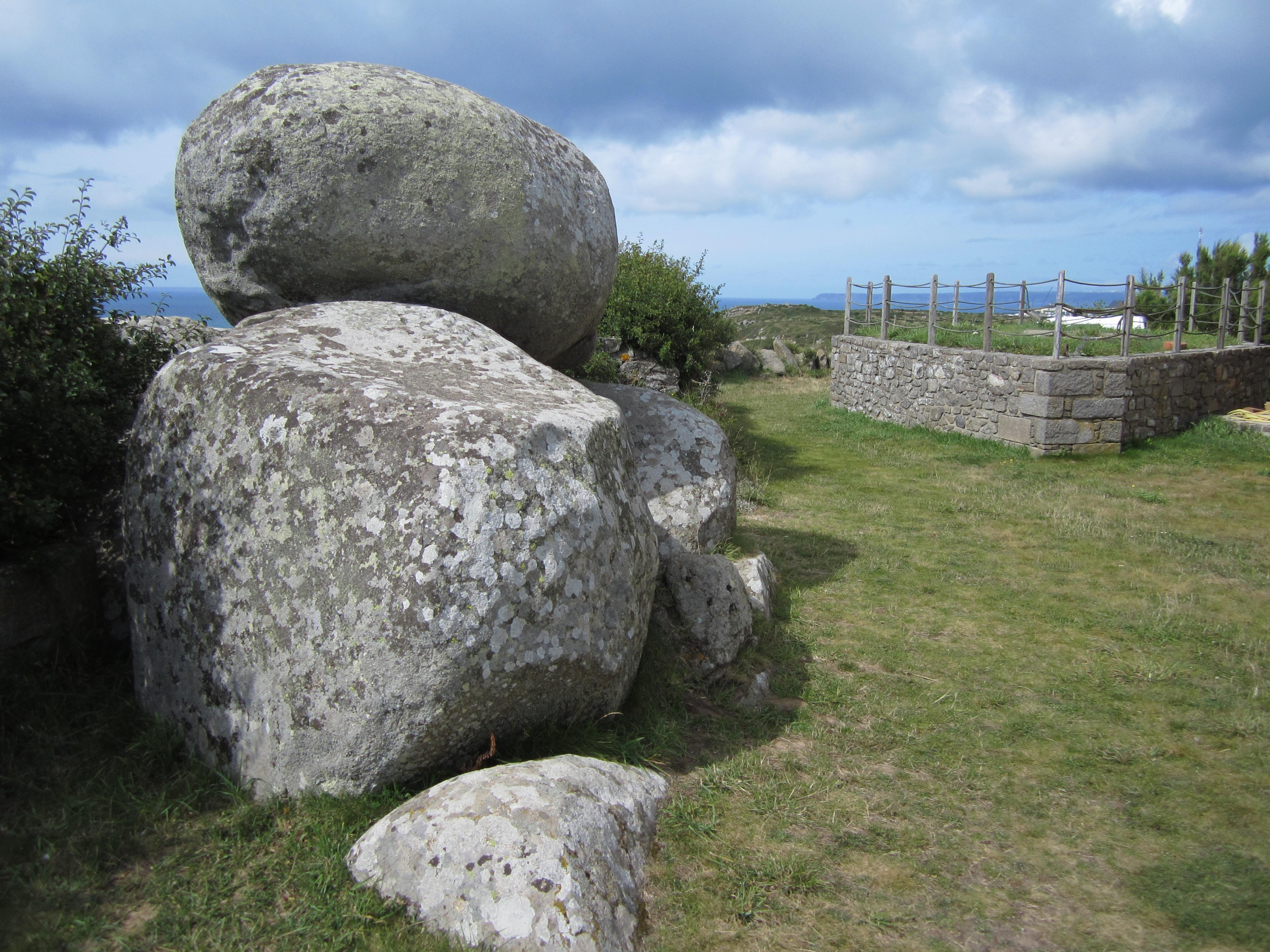 Dolmen de la Pierre-au-Reyed