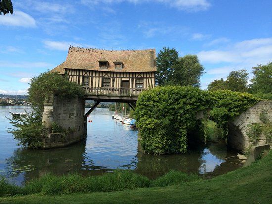 Le Vieux-Moulin