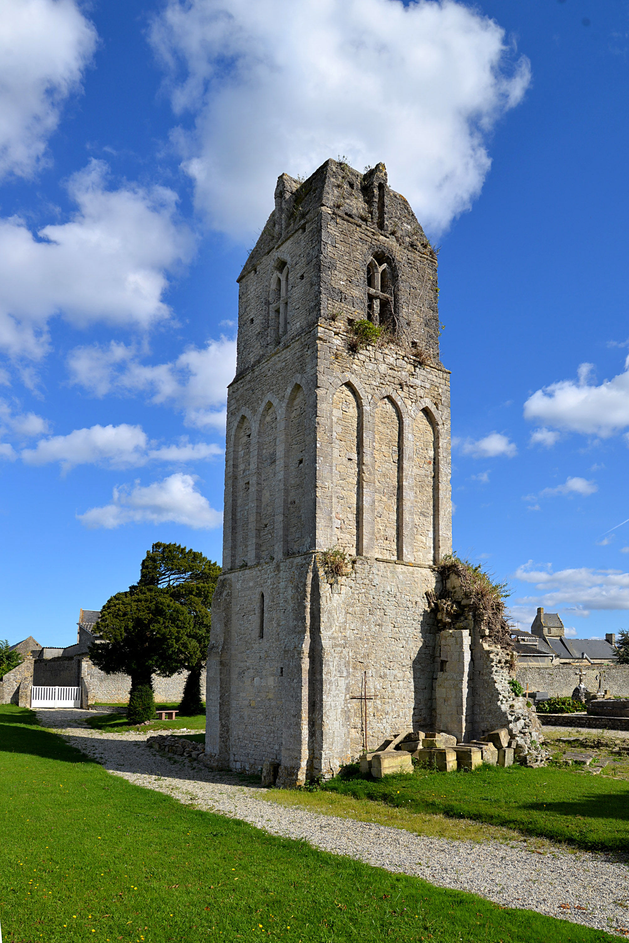 Eglise Saint-Pierre de Fontenailles