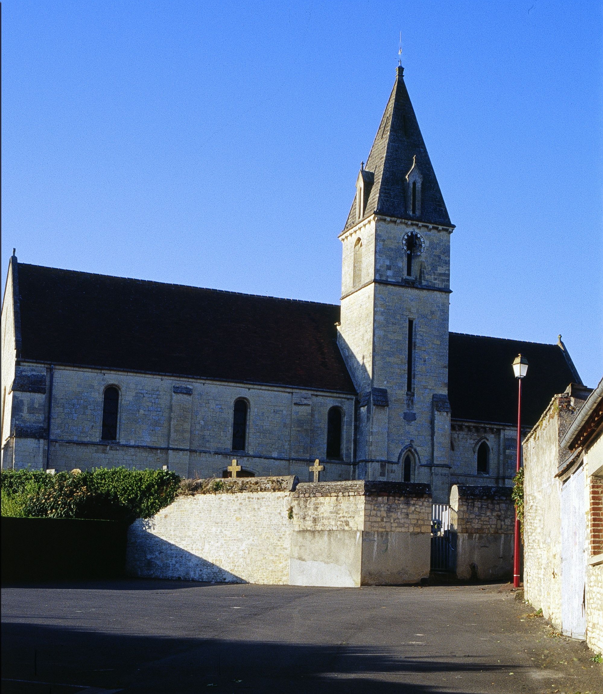 Eglise Saint-Andre de Saint-Andre-sur-Orne