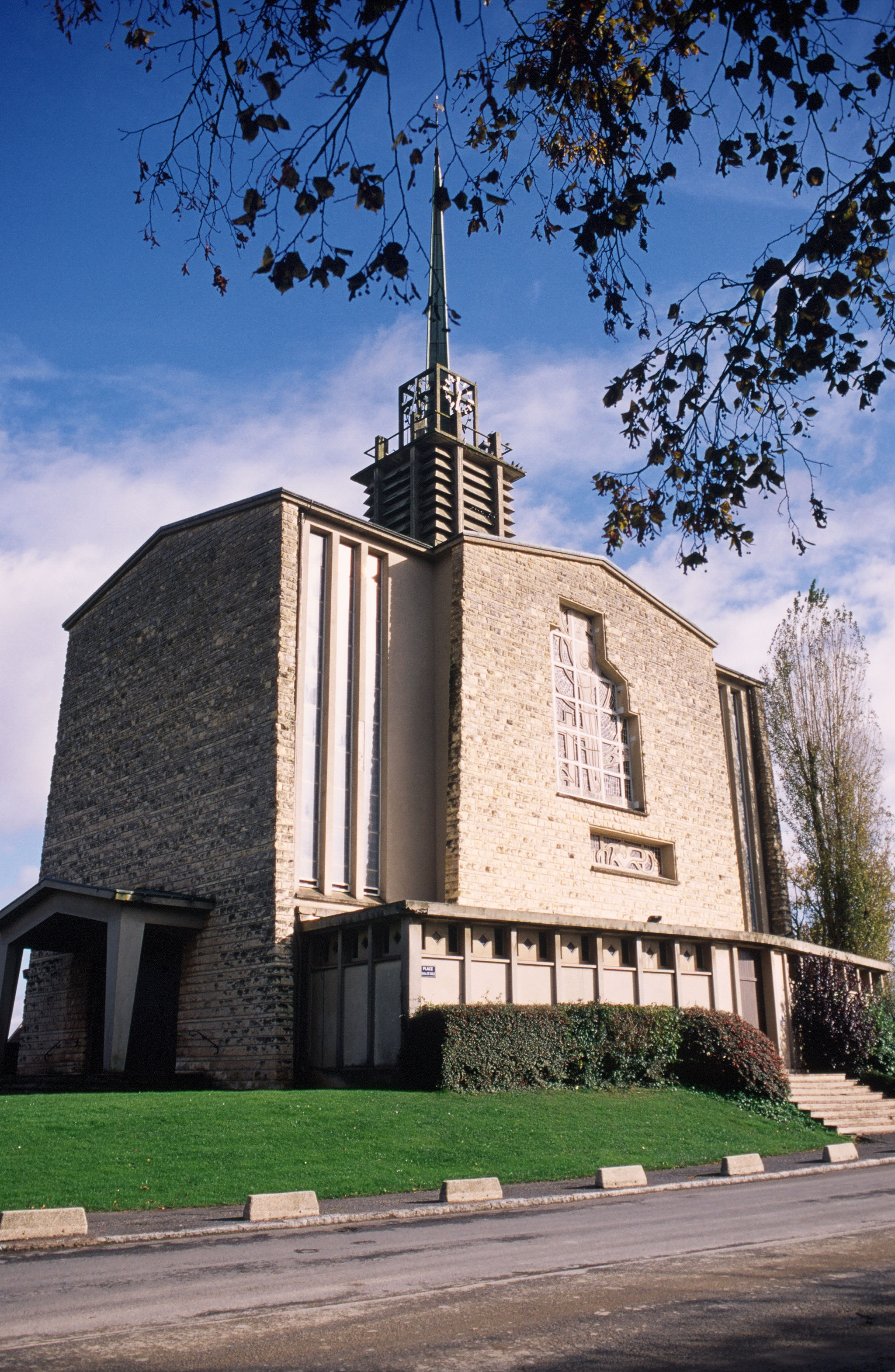Eglise Saint-Firmin de May-sur-Orne