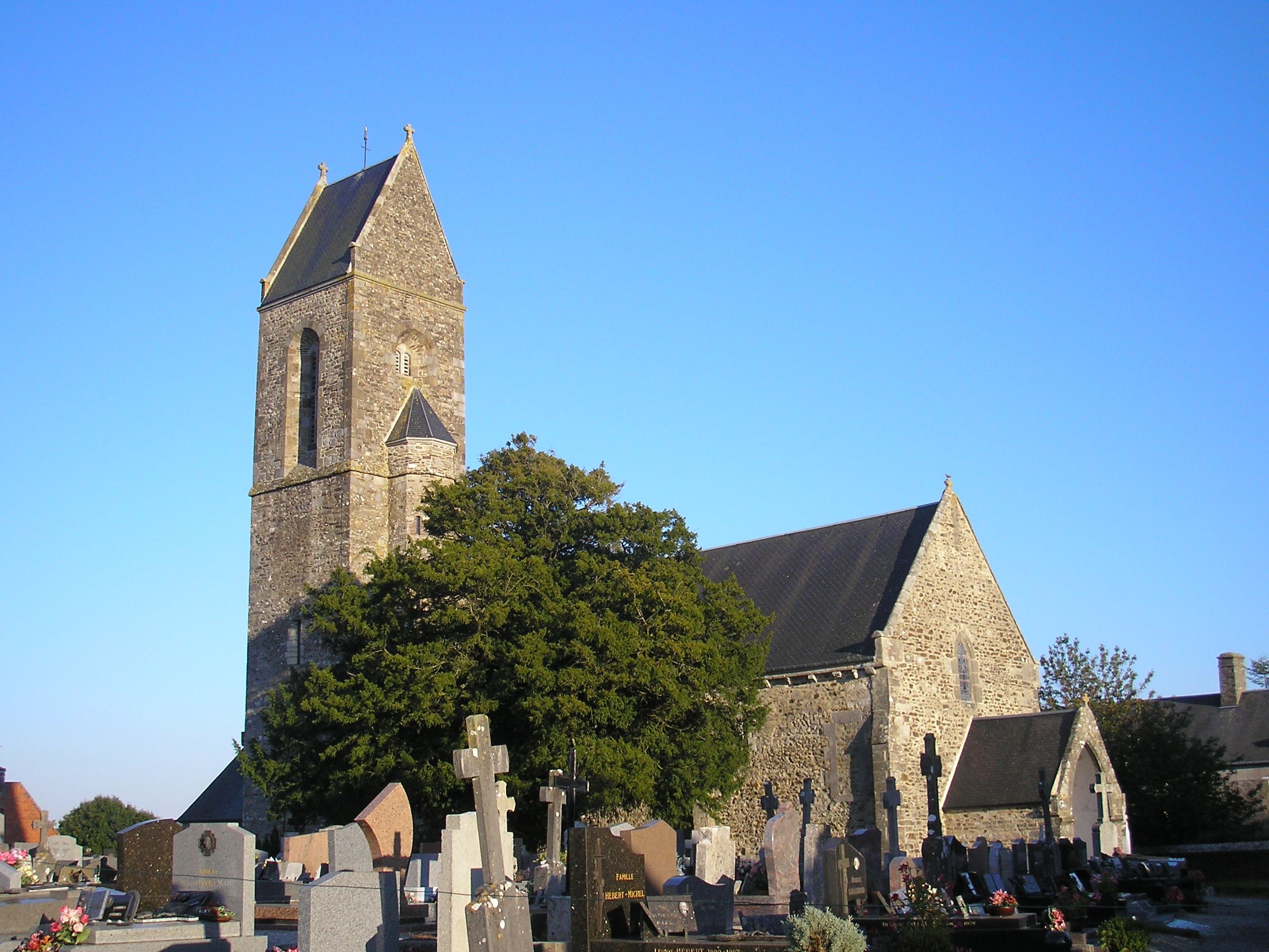 Eglise Notre-Dame-et-Sainte-Barbe de Savigny