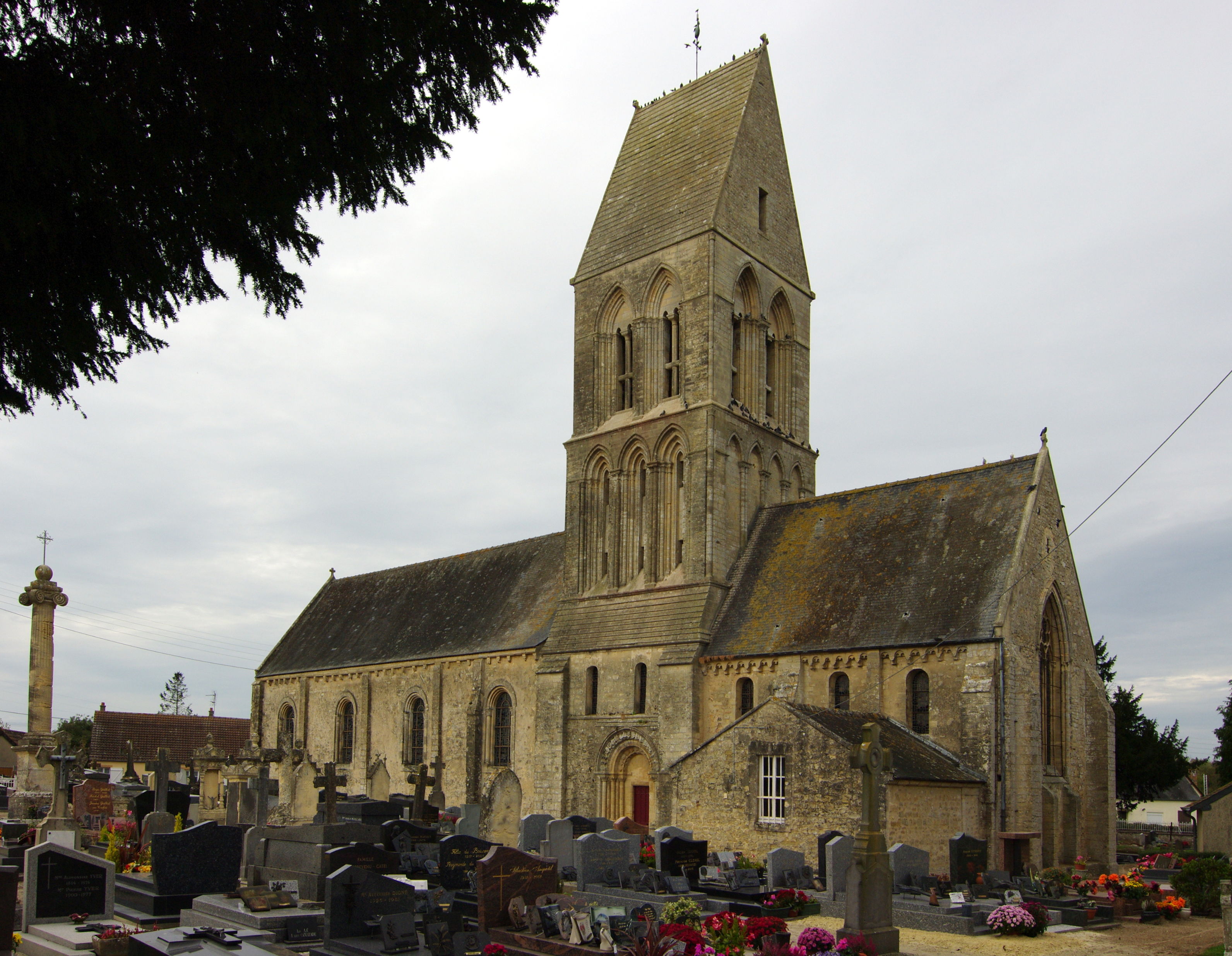 Eglise Saint-Martin de Formigny