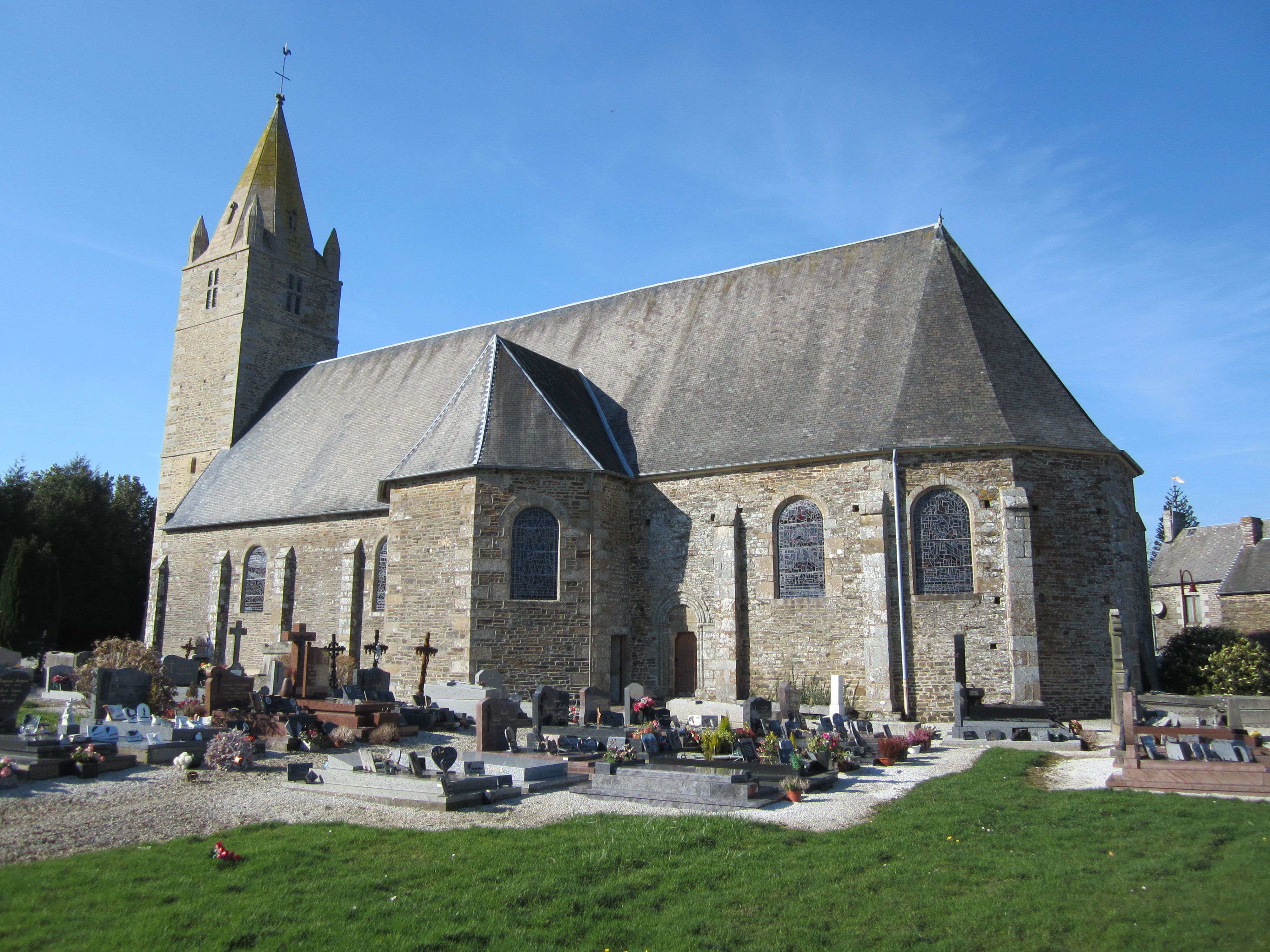 Eglise Sainte-Anne du Mesnil-Garnier