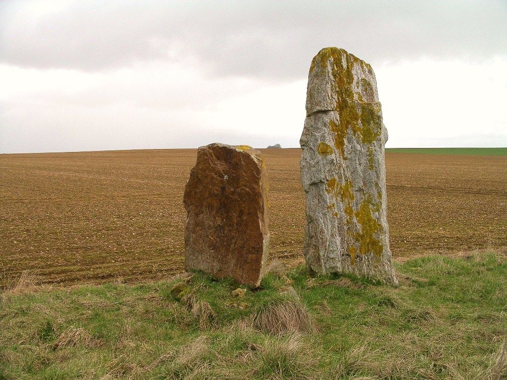 Menhirs des Longrais
