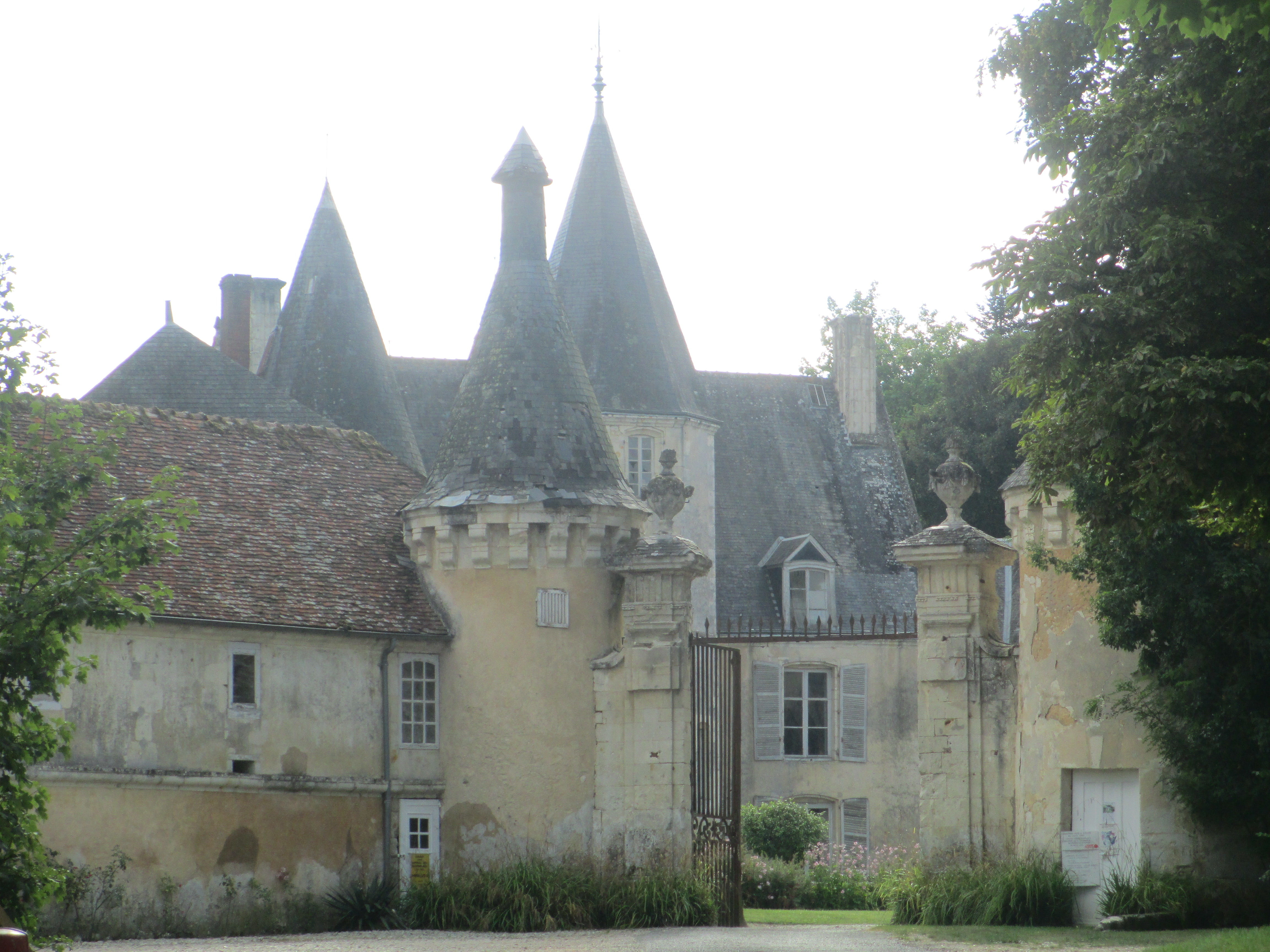 Chateau de la Pelloniere