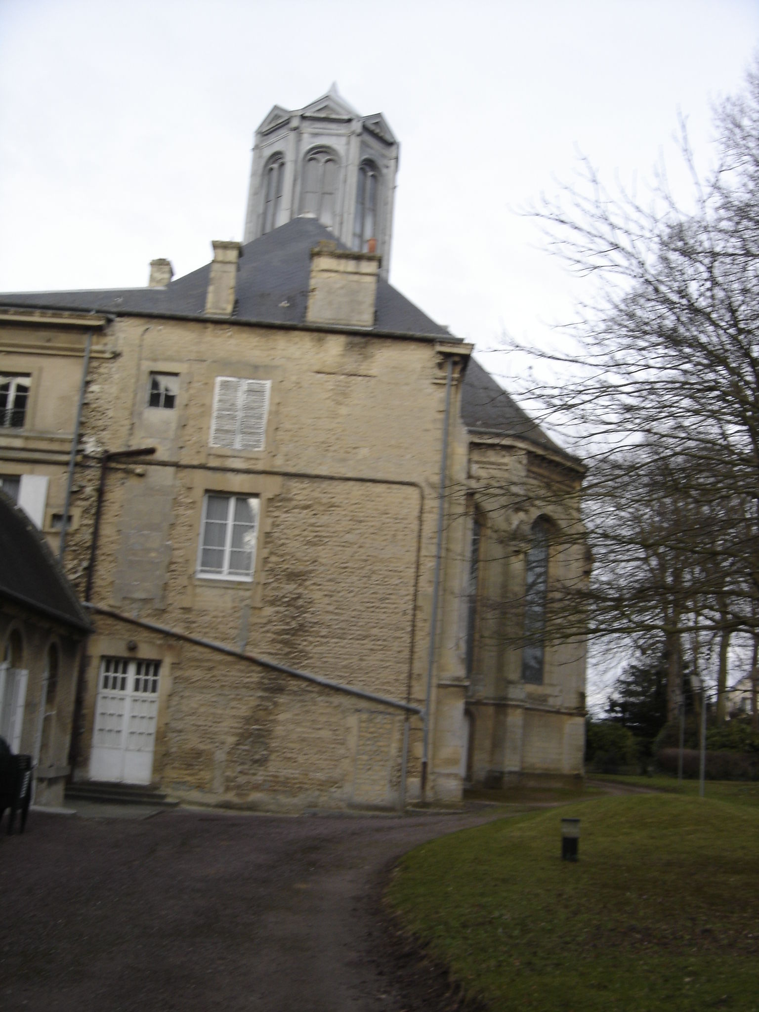 Couvent Notre-Dame-de-Fidelite de Douvres-la-Delivrande